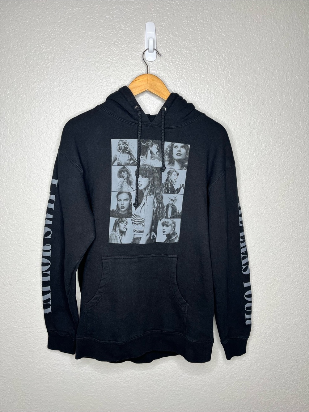 Taylor Swift Eras Tour Hoodie‎ Black Graphic Sweatshirt Medium Concert Merch